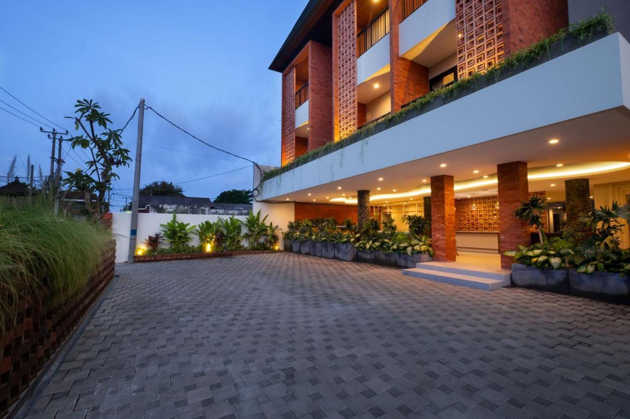 Aralea Coliving Hotel Denpasa Buitenkant foto
