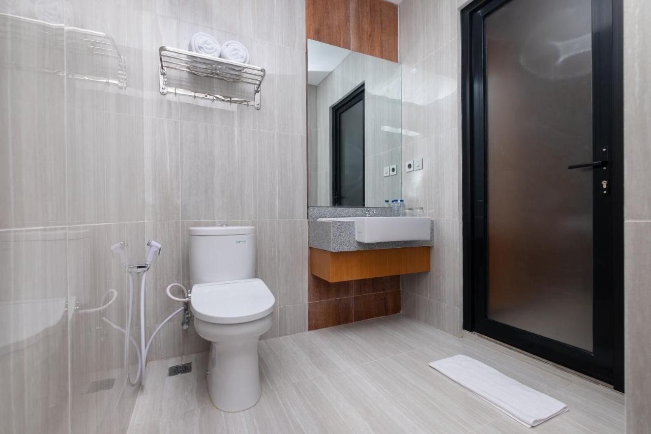 Aralea Coliving Hotel Denpasa Buitenkant foto