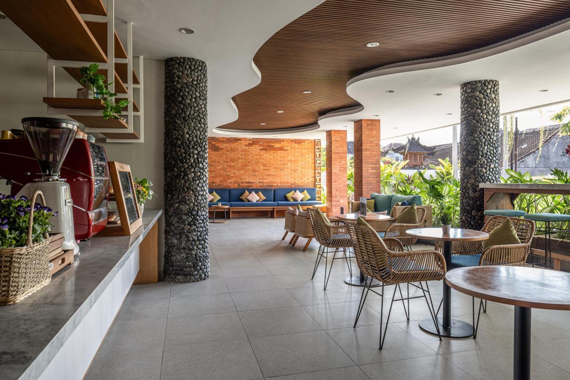 Aralea Coliving Hotel Denpasa Buitenkant foto