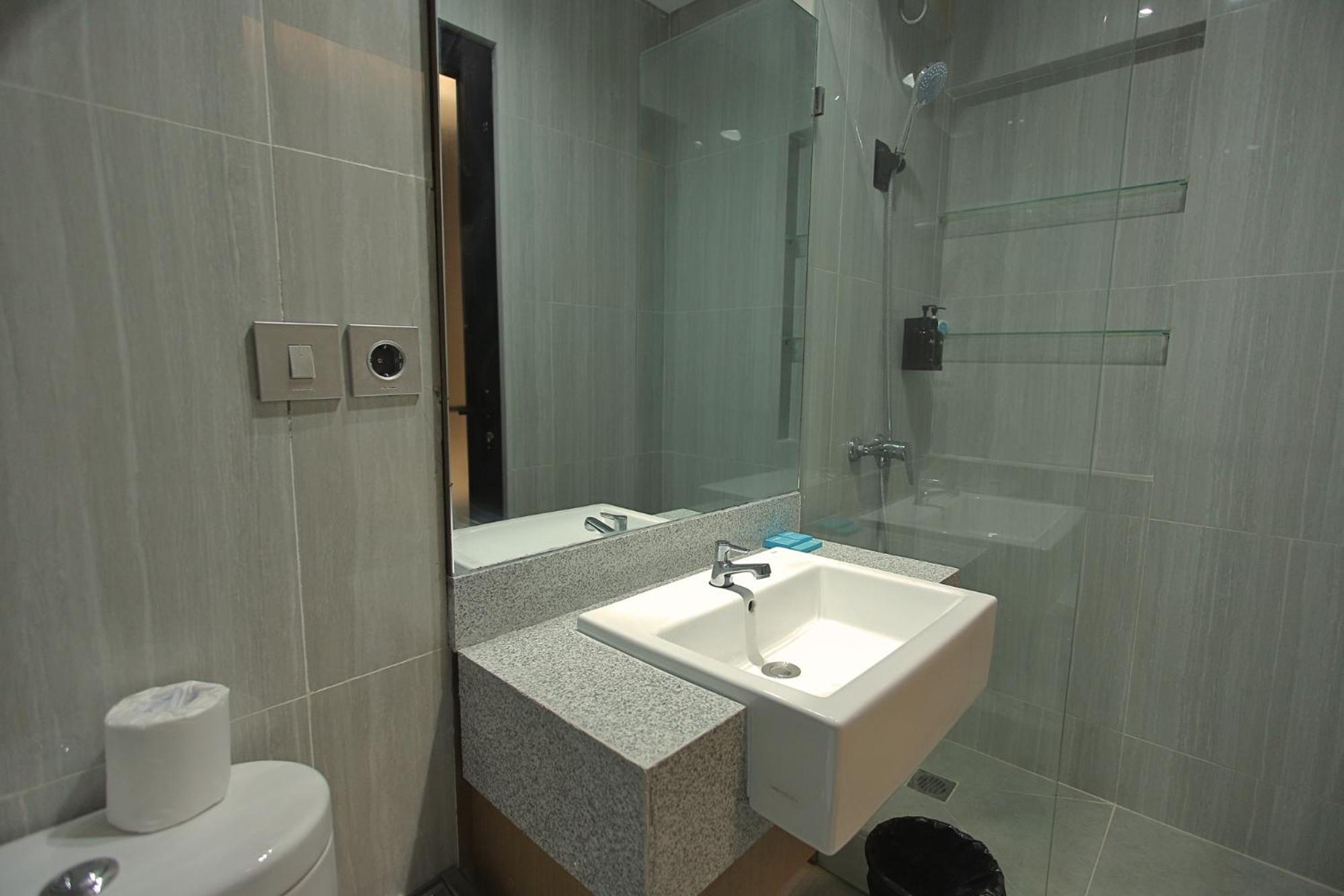 Aralea Coliving Hotel Denpasa Buitenkant foto